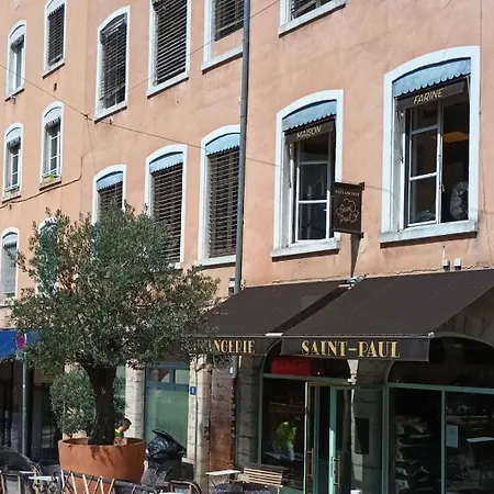 Chez Juliette Au Coeur Du Vieux-lyon * Lyon